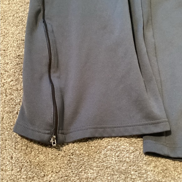 Gray Dunlop sweatpants. - Picture 2 of 3